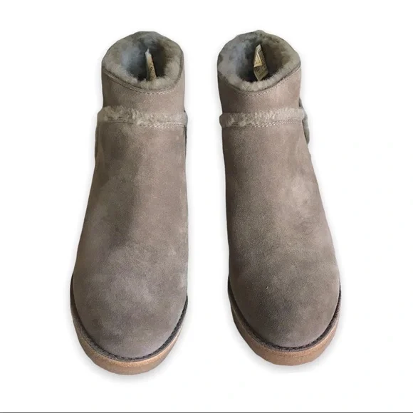 NEW! UGGS bootie boots shoes - Picture 7 of 9